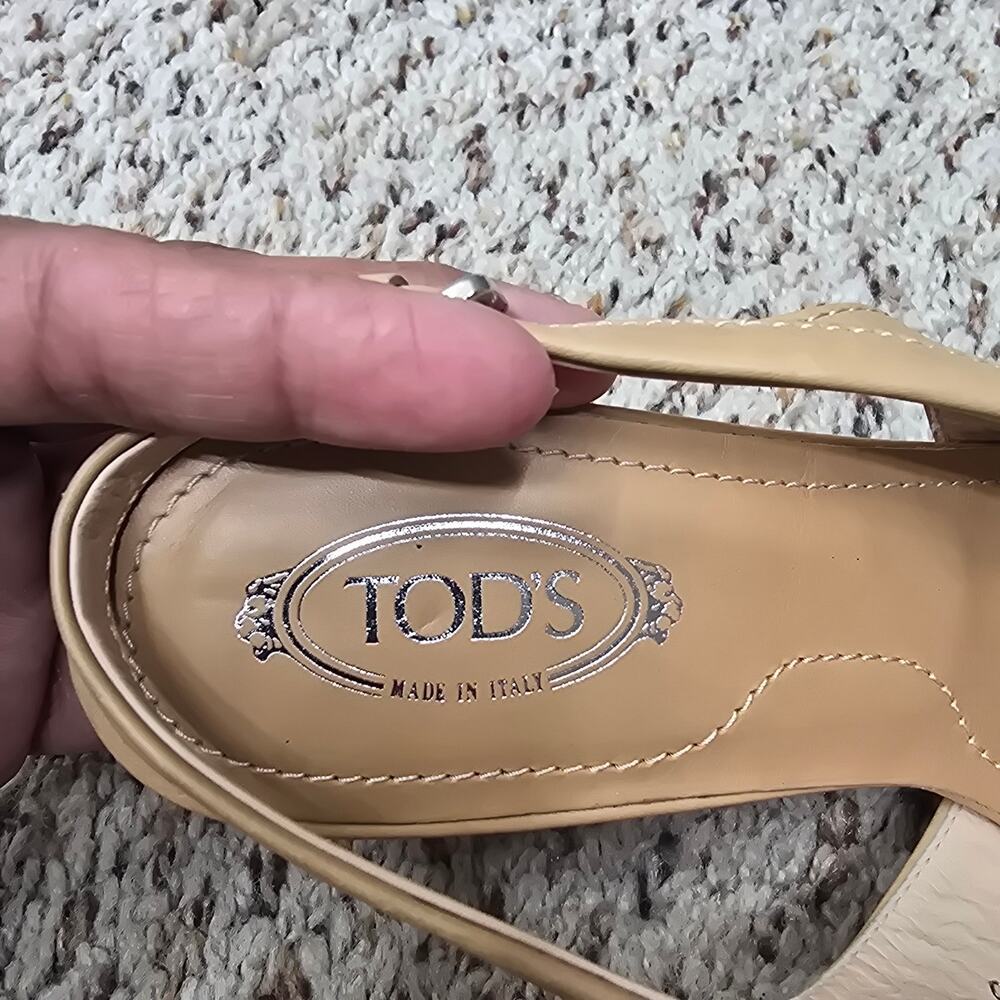TOD'S LOAFER SLINGBACK LEATHER PUMPS, SIZE 6 - Picture 5 of 10